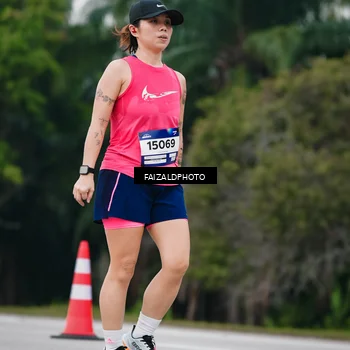 Runner Photo 7420875