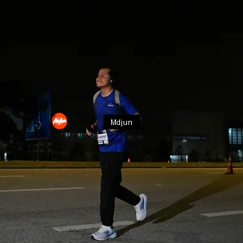 Runner Photo 7420882