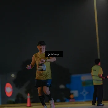 Runner Photo 7420891