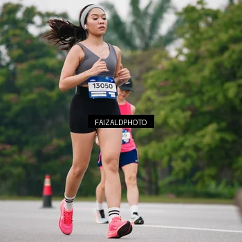 Runner Photo 7420900