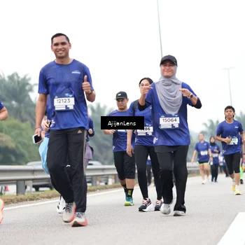 Runner Photo 7420908