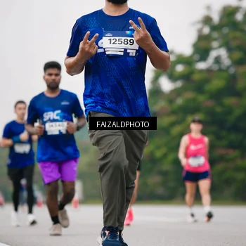 Runner Photo 7420919