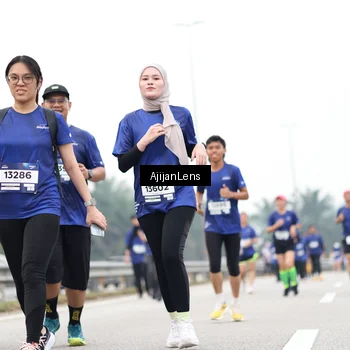Runner Photo 7420955