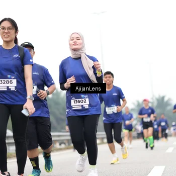 Runner Photo 7420959