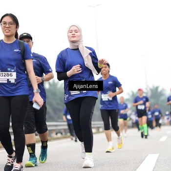 Runner Photo 7420967