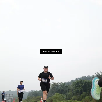 Runner Photo 7420973