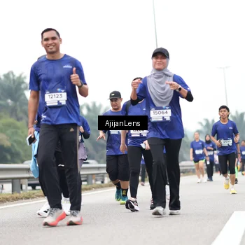 Runner Photo 7420990