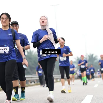 Runner Photo 7420995
