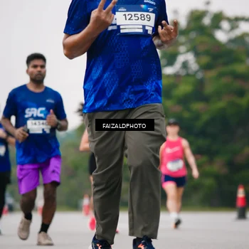 Runner Photo 7421000