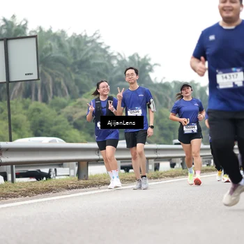 Runner Photo 7421002