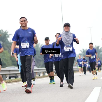 Runner Photo 7421005