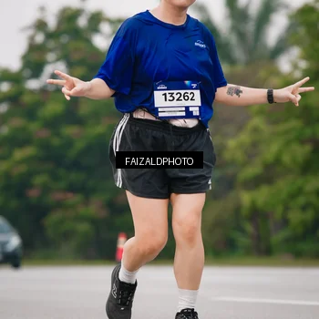Runner Photo 7421058