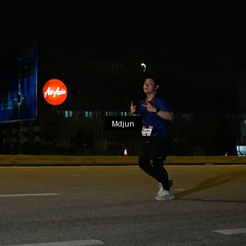Runner Photo 7421066
