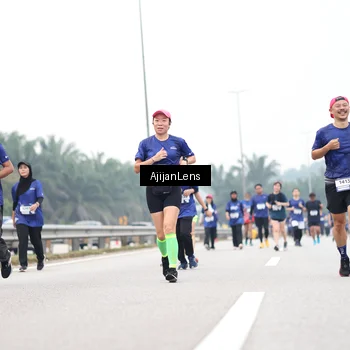 Runner Photo 7421070