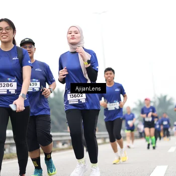 Runner Photo 7421075