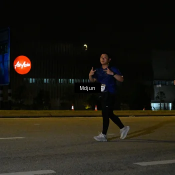 Runner Photo 7421079