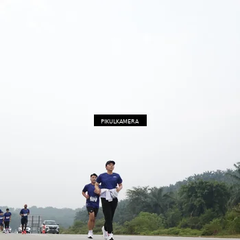 Runner Photo 7421198
