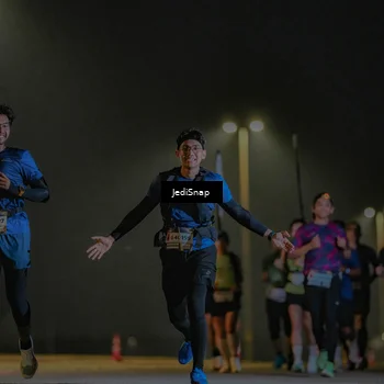 Runner Photo 7421212