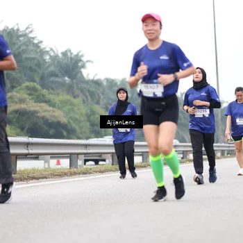 Runner Photo 7421221