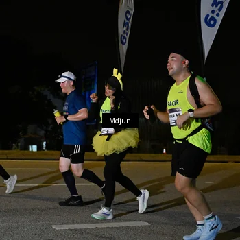 Runner Photo 7421230