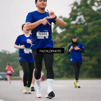 Runner Photo 7421235