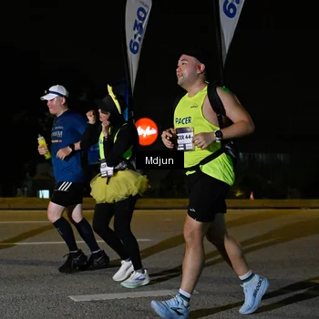 Runner Photo 7421238
