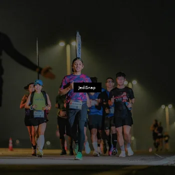 Runner Photo 7421249