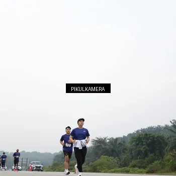 Runner Photo 7421253