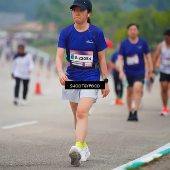 Runner Photo 7421256