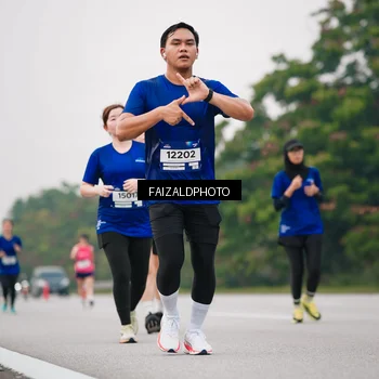 Runner Photo 7421261