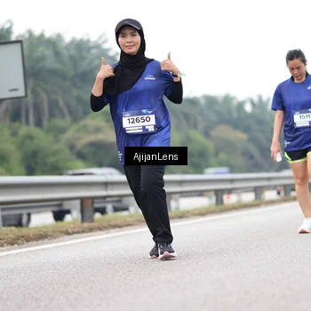 Runner Photo 7421402