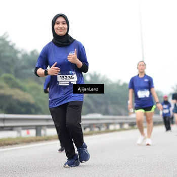 Runner Photo 7421435