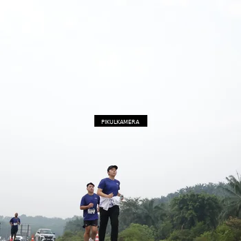 Runner Photo 7421438