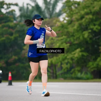 Runner Photo 7421465