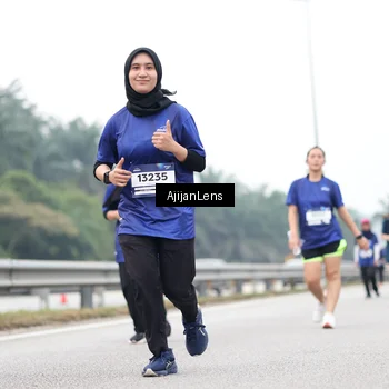 Runner Photo 7421466