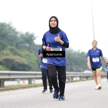 Runner Photo 7421467