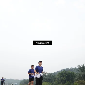 Runner Photo 7421470