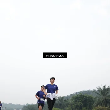 Runner Photo 7421498