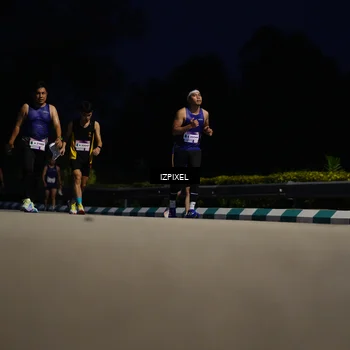 Runner Photo 7421500
