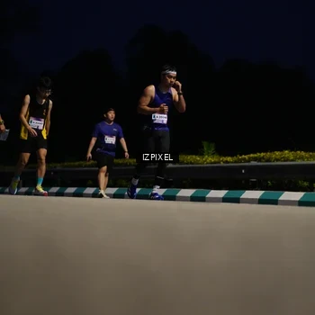 Runner Photo 7421594