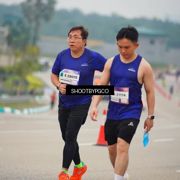 Runner Photo 7421641