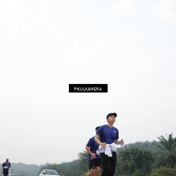 Runner Photo 7421663