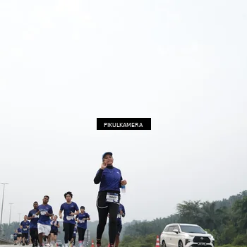 Runner Photo 7421756