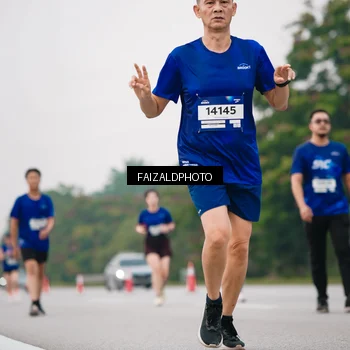 Runner Photo 7421776