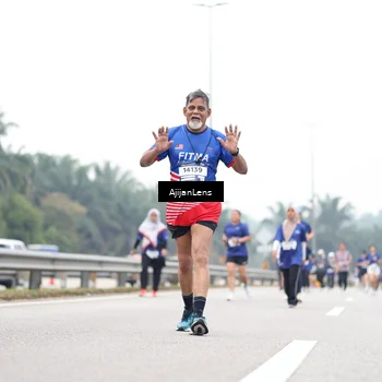 Runner Photo 7421777