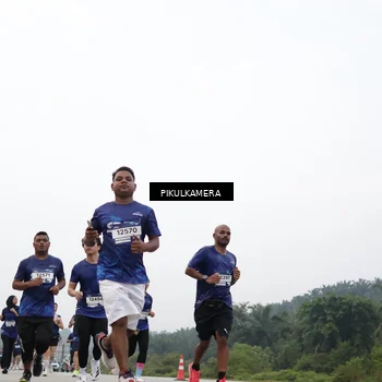 Runner Photo 7422183