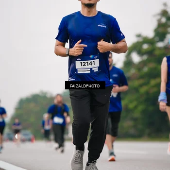 Runner Photo 7422184
