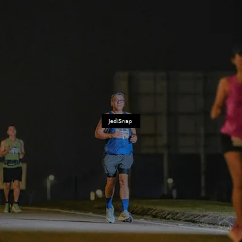 Runner Photo 7422191