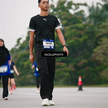 Runner Photo 7422192