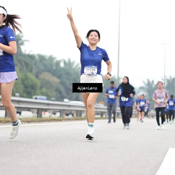 Runner Photo 7422200